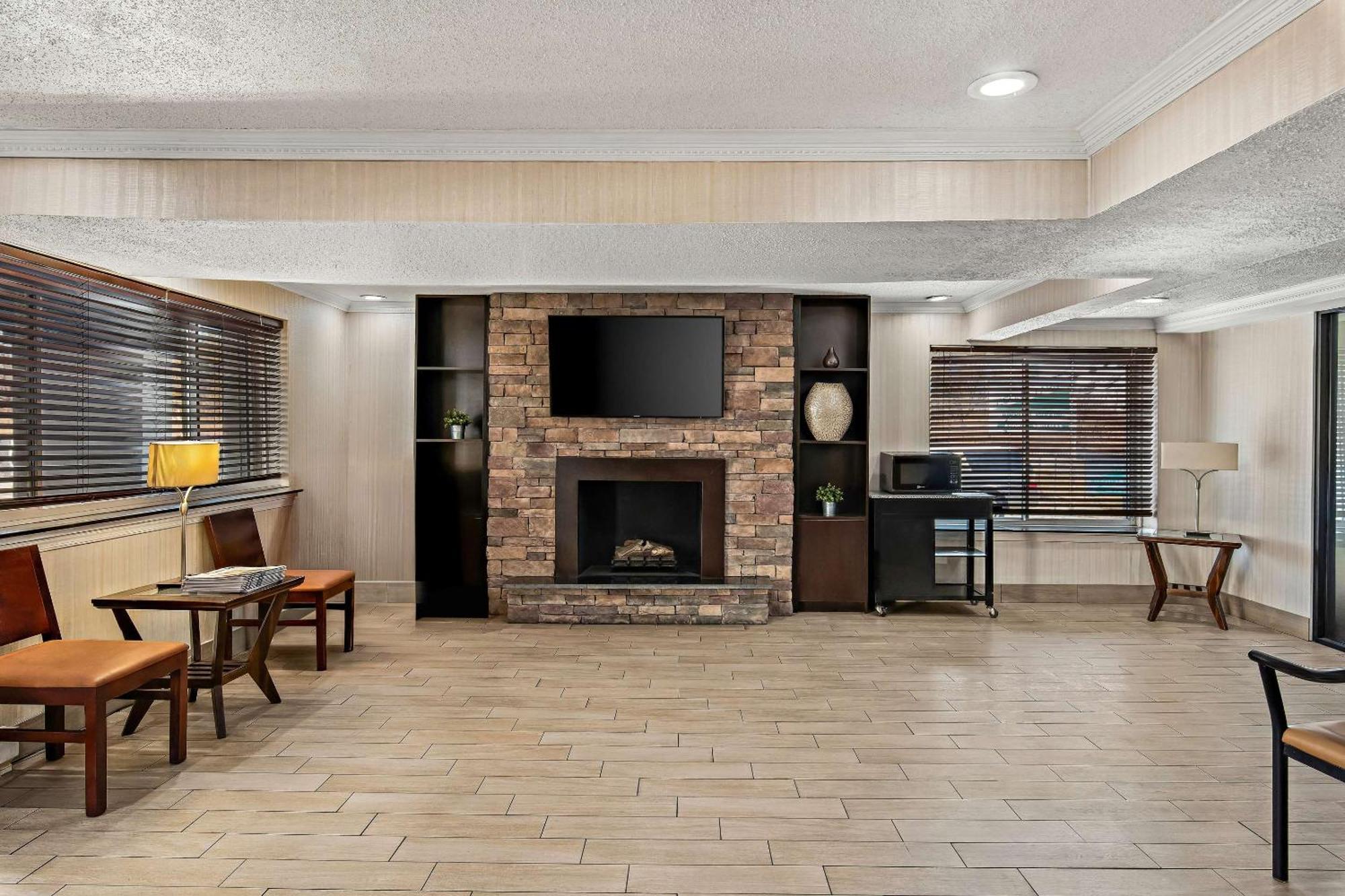 Motel 6 Lester - Philadelphia Airport Екстер'єр фото