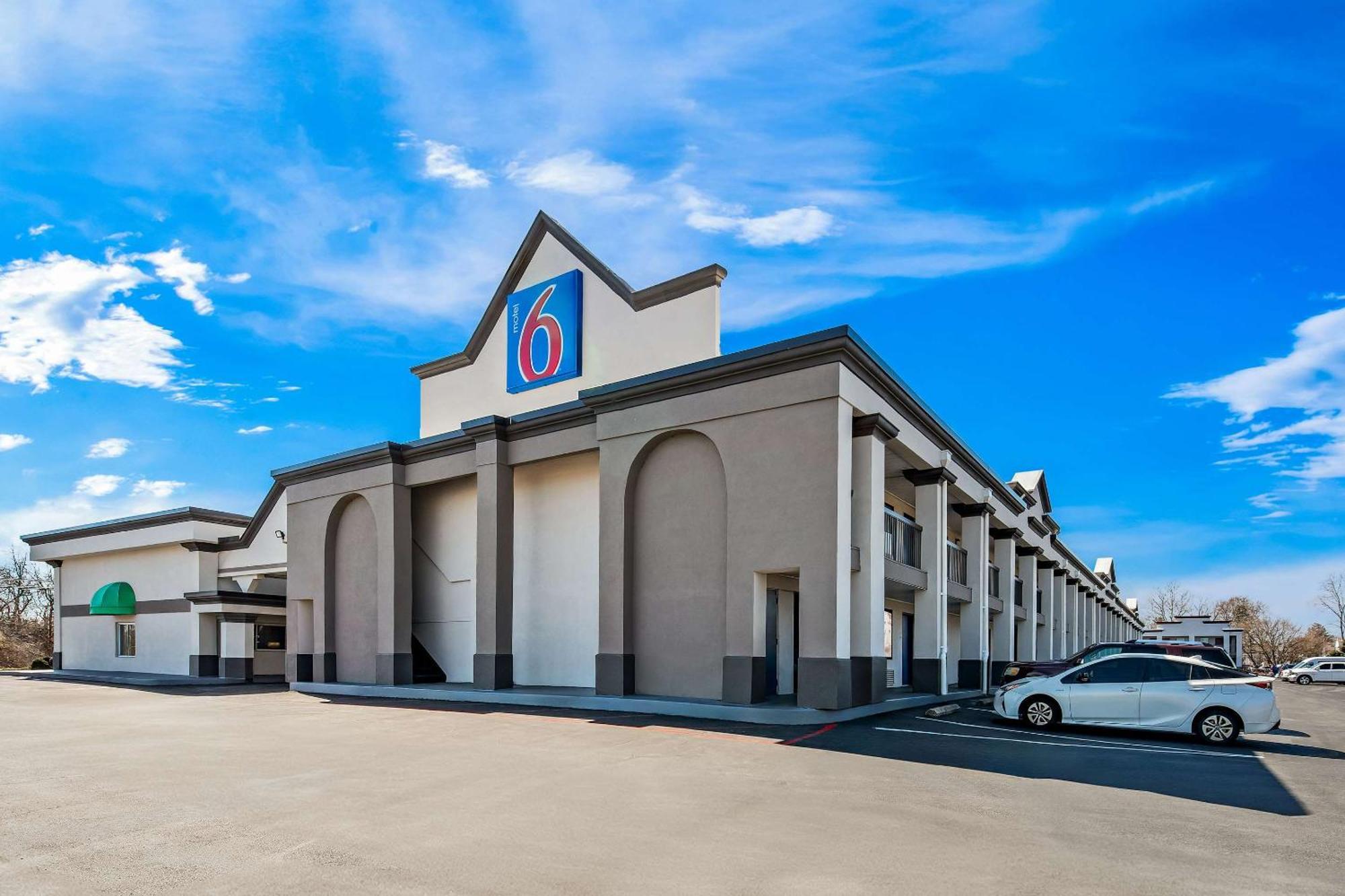 Motel 6 Lester - Philadelphia Airport Екстер'єр фото