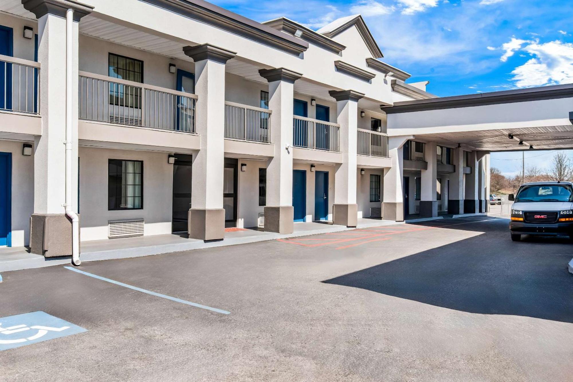 Motel 6 Lester - Philadelphia Airport Екстер'єр фото